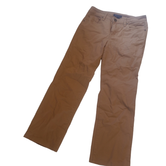 Bandolino jeans size 6p - Picture 2 of 5